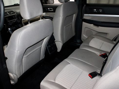 Used 2018 Ford Explorer FWD image 20