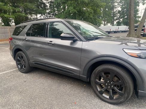 Used 2024 Ford Explorer ST-Line w/ Class IV Trailer Tow Package AWD/4WD image 5