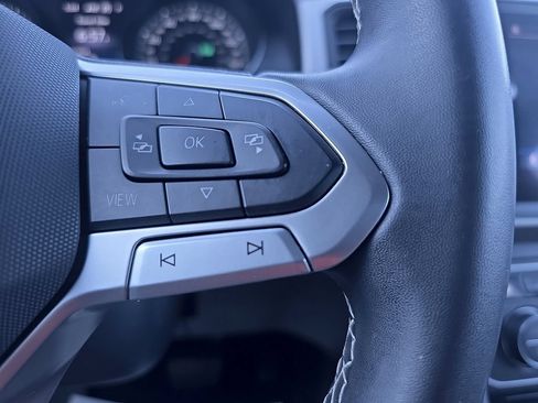 Used 2021 Volkswagen Atlas Cross Sport SE FWD image 28