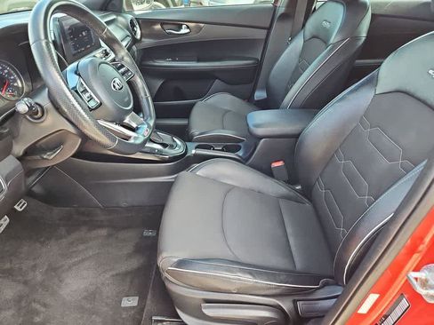 Used 2020 Kia Forte GT-Line w/ GT-Line Premium Package image 17