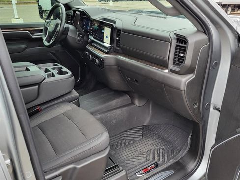 Used 2025 Chevrolet Silverado 2500 LT w/ Texas Edition image 9