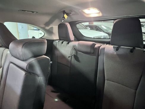 Used 2024 Toyota Highlander LE image 13