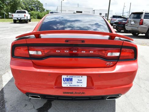 Used 2014 Dodge Charger R/T RWD image 7