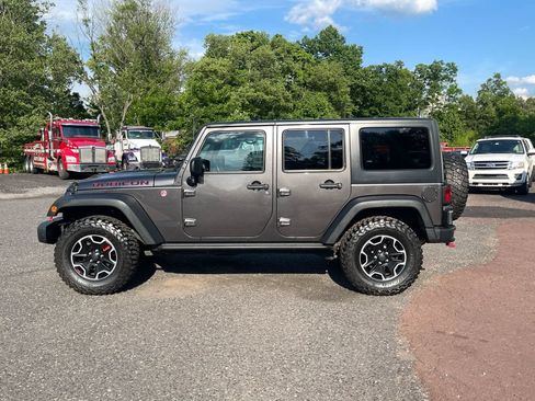 Used 2016 Jeep Wrangler Unlimited Rubicon AWD/4WD image 10