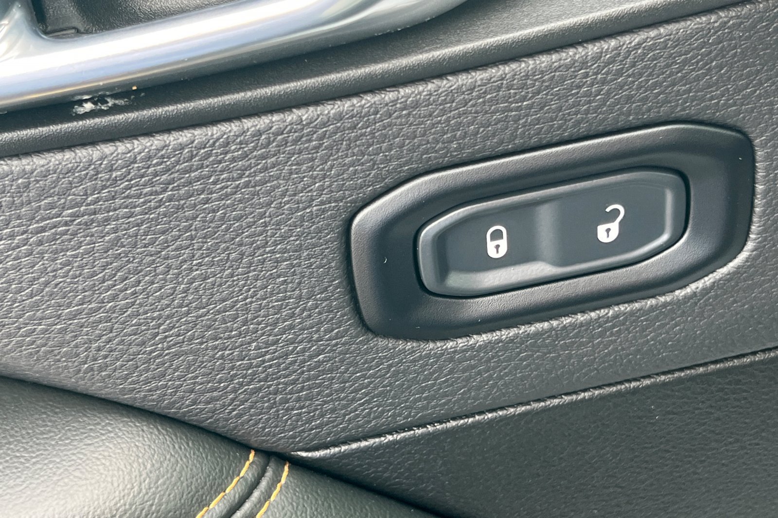 Used 2024 Jeep Wrangler Unlimited Sahara AWD/4WD image 52
