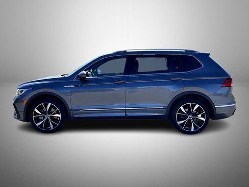 Used 2023 Volkswagen Tiguan SEL R-Line image 8