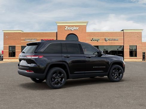 New 2026 Jeep Grand Cherokee Limited w/ Limited Altitude Package AWD/4WD image 4