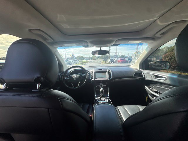 Used 2018 Ford Edge Titanium w/ Equipment Group 301A AWD/4WD image 20