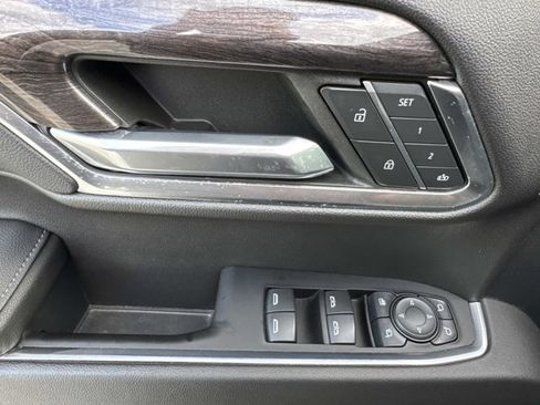 Used 2022 Chevrolet Silverado 1500 LTZ w/ LTZ Premium Package image 12