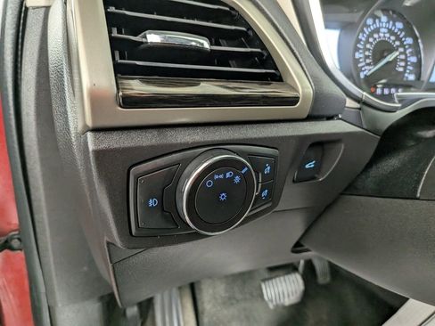 Used 2016 Ford Fusion SE w/ Equipment Group 202A image 18