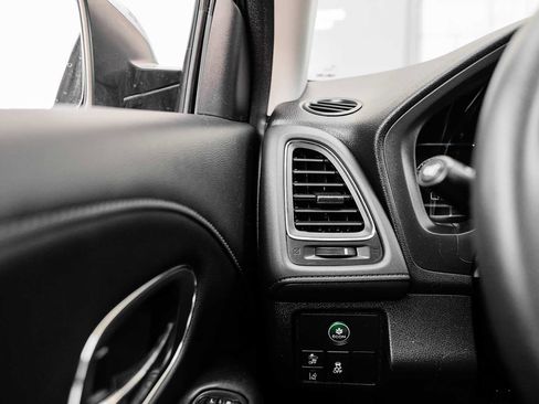 Used 2022 Honda HR-V EX-L image 21