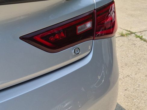 Used 2019 INFINITI Q60 3.0t Luxe w/ Essential Package AWD/4WD image 32