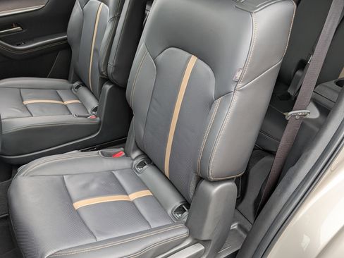 Used 2025 MAZDA CX-90 3.3 Turbo w/ Premium Plus Pkg image 18