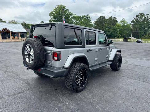 Used 2020 Jeep Wrangler Unlimited Sahara AWD/4WD image 6