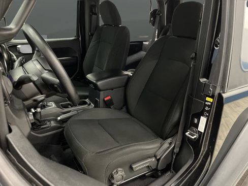 Used 2021 Jeep Wrangler Sport image 4