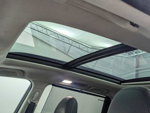 Used 2021 Subaru Ascent Limited w/ Technology Package image 15