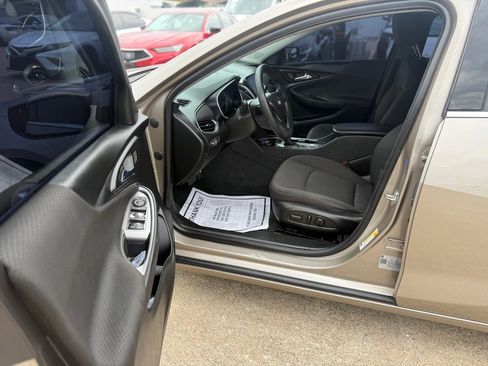 Used 2022 Chevrolet Malibu LT image 7