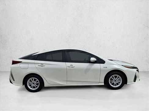 Used 2017 Toyota Prius Prime Premium w/ Carpet Mat Package FWD image 4