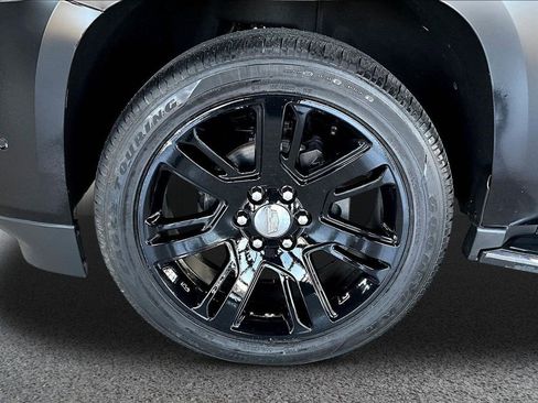Used 2017 Cadillac Escalade Luxury AWD/4WD image 37