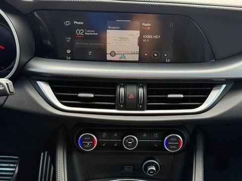 Used 2024 Alfa Romeo Stelvio Veloce image 13