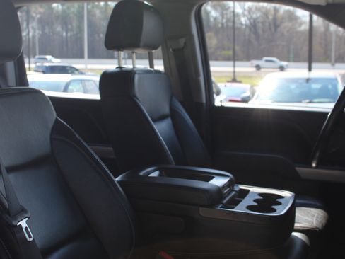 Used 2017 Chevrolet Silverado 2500 LT w/ LT Fleet Convenience Package image 34