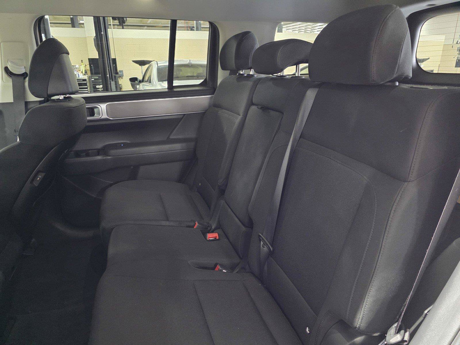 Used 2026 Hyundai Santa Fe SE FWD image 12