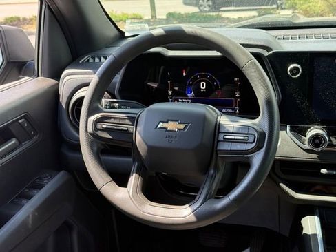 Used 2023 Chevrolet Colorado W/T w/ Advanced Trailering Package AWD/4WD image 12