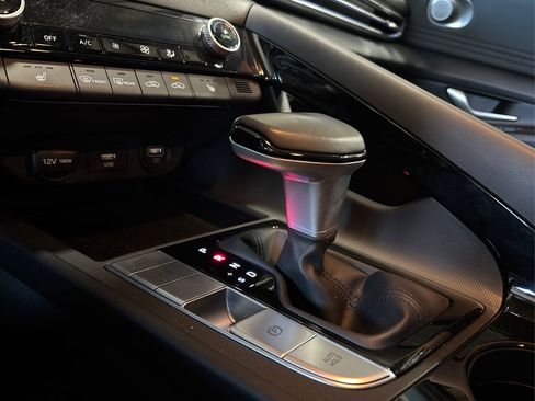 Used 2021 Hyundai Elantra Limited image 27