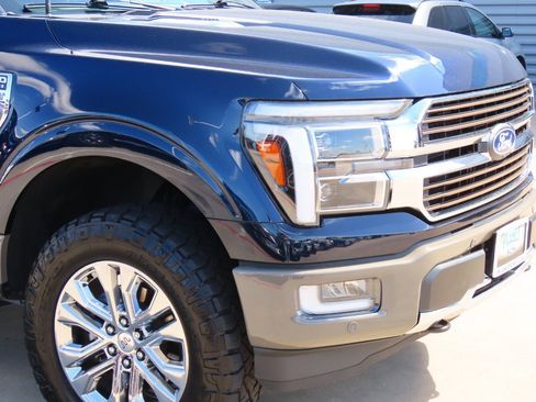Used 2025 Ford F150 King Ranch w/ FX4 Off-Road Package image 6