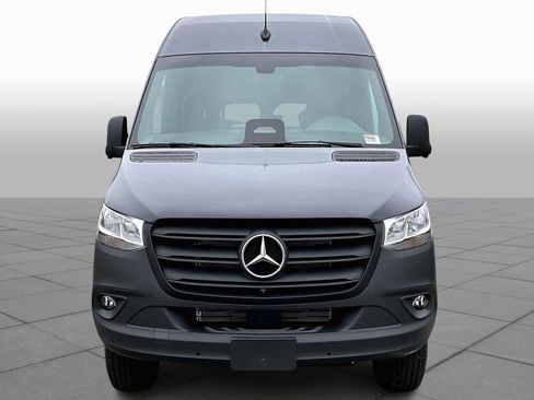 New 2026 Mercedes-Benz Sprinter 2500 image 3