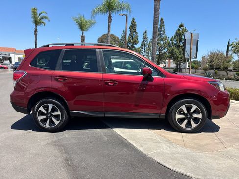 Used 2018 Subaru Forester 2.5i Premium AWD/4WD image 5
