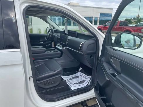 New 2026 Ford Expedition Max Platinum w/ Driver's Package AWD/4WD image 16