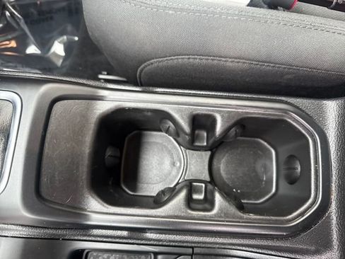 Used 2022 Jeep Wrangler Sport S image 20