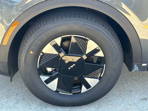 New 2026 Kia Sportage LX image 4