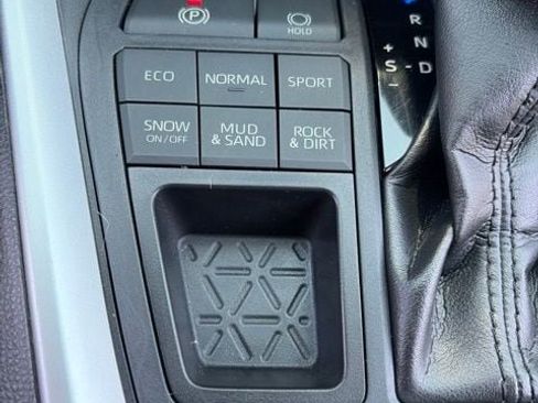 Used 2019 Toyota RAV4 XLE w/ Convenience Package AWD/4WD image 29