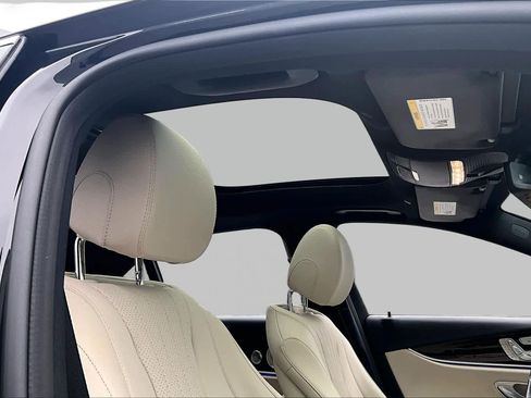 Used 2018 Mercedes-Benz E 400 4MATIC Sedan image 14