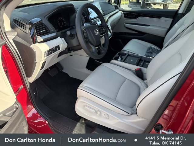New 2027 Honda Odyssey Touring image 13