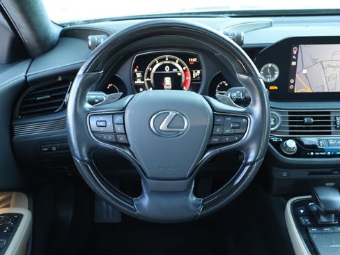 Used 2022 Lexus LS 500 image 17