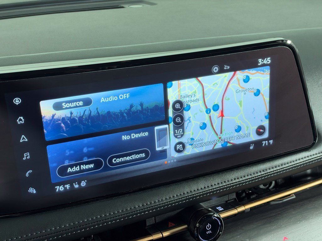Used 2023 Nissan Ariya FWD image 18