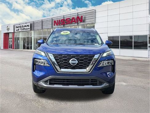 Used 2023 Nissan Rogue SL w/ SL Premium Package image 2