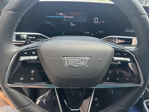 Used 2025 Cadillac Lyriq Sport AWD/4WD image 19