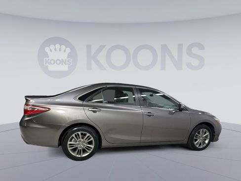 Used 2017 Toyota Camry SE image 13