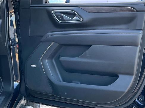Used 2021 Chevrolet Tahoe Z71 w/ Luxury Package image 22