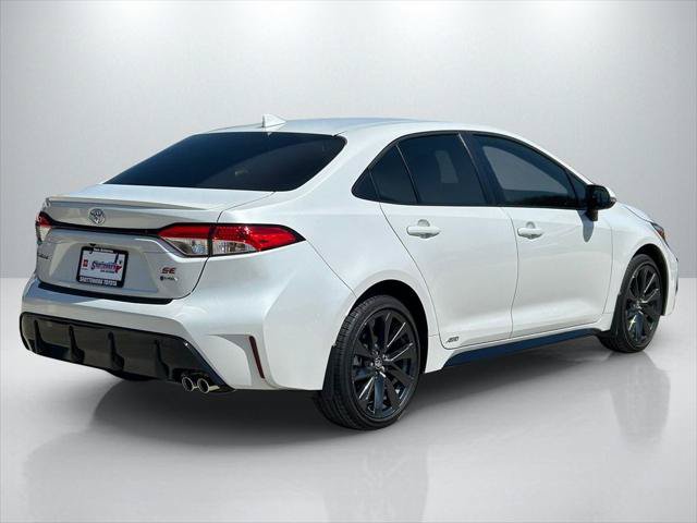 Certified 2026 Toyota Corolla SE AWD/4WD image 5