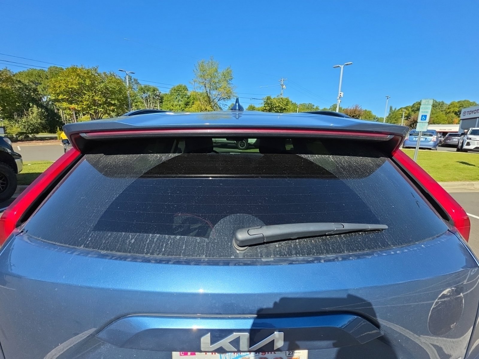 Used 2024 Kia Niro SX Touring FWD image 11