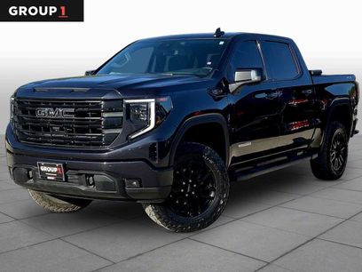 Used 2022 GMC Sierra 1500 Elevation w/ Elevation Premium Package