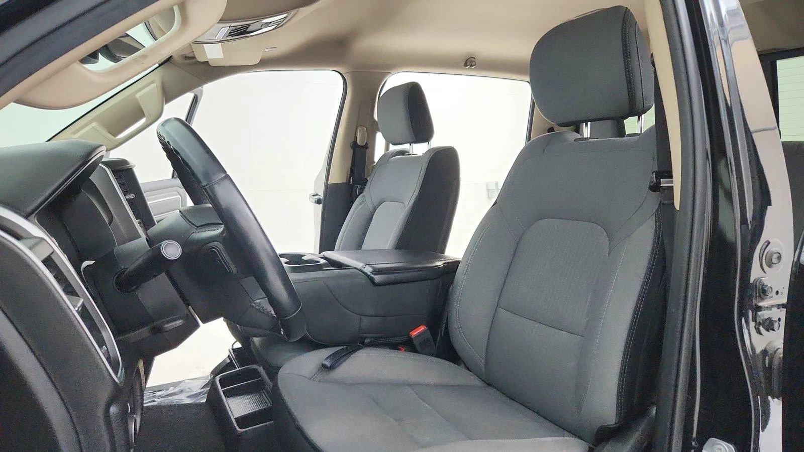 Used 2019 RAM 1500 Big Horn AWD/4WD image 47