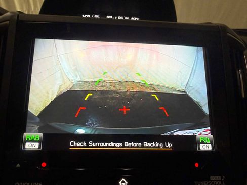 Certified 2023 Subaru Forester Limited image 33