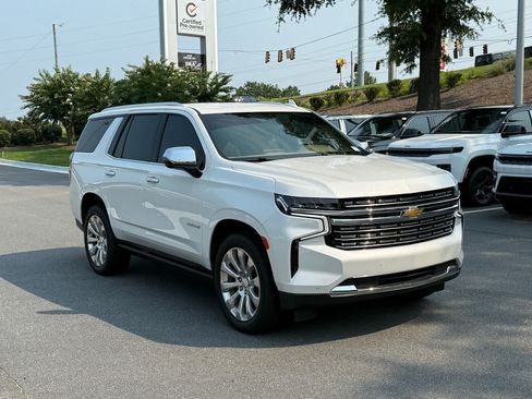 Used 2022 Chevrolet Tahoe Premier AWD/4WD image 7