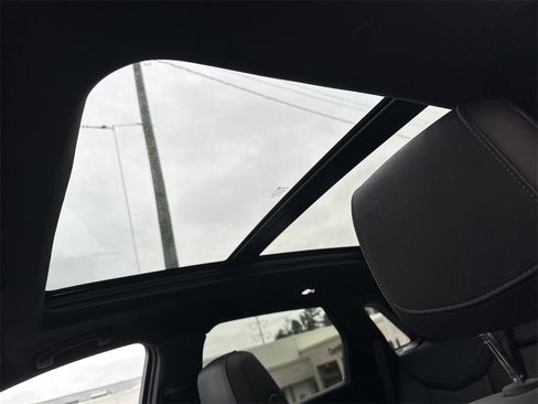 Used 2025 Cadillac XT5 Premium Luxury image 37